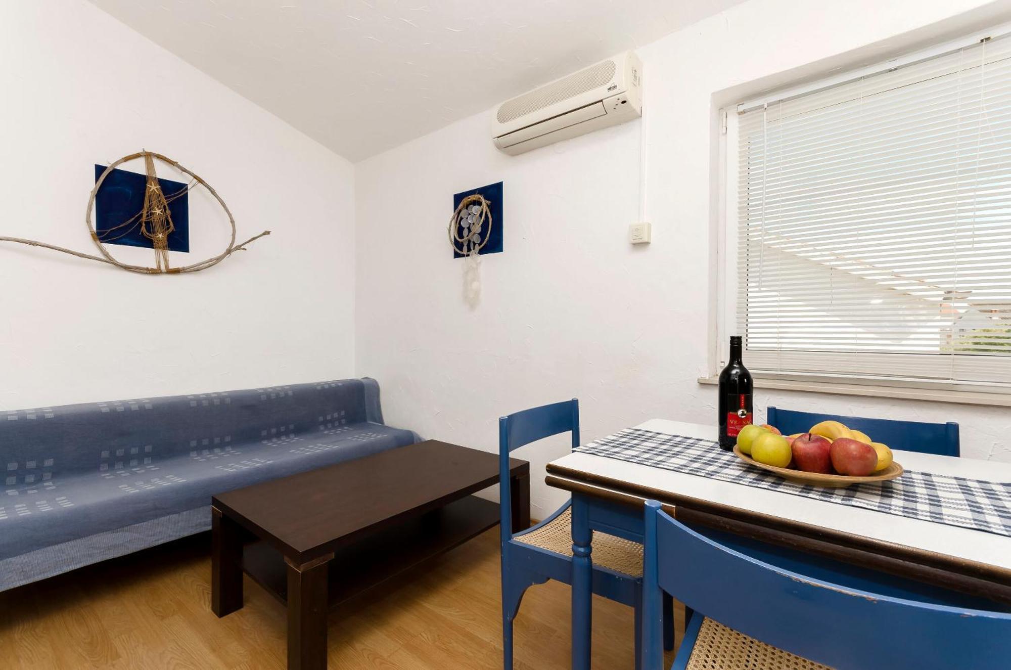 Apartments And Rooms Mladen Водице Екстериор снимка