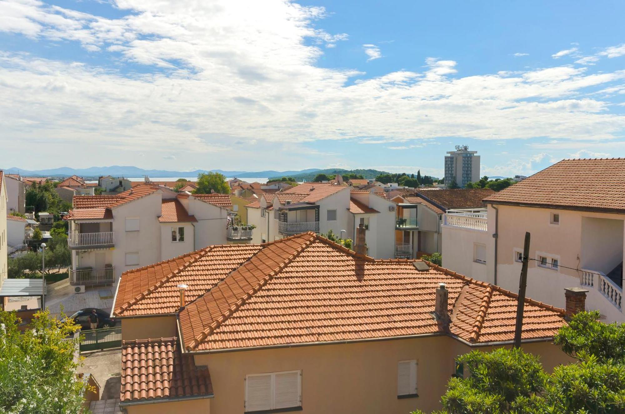 Apartments And Rooms Mladen Водице Екстериор снимка