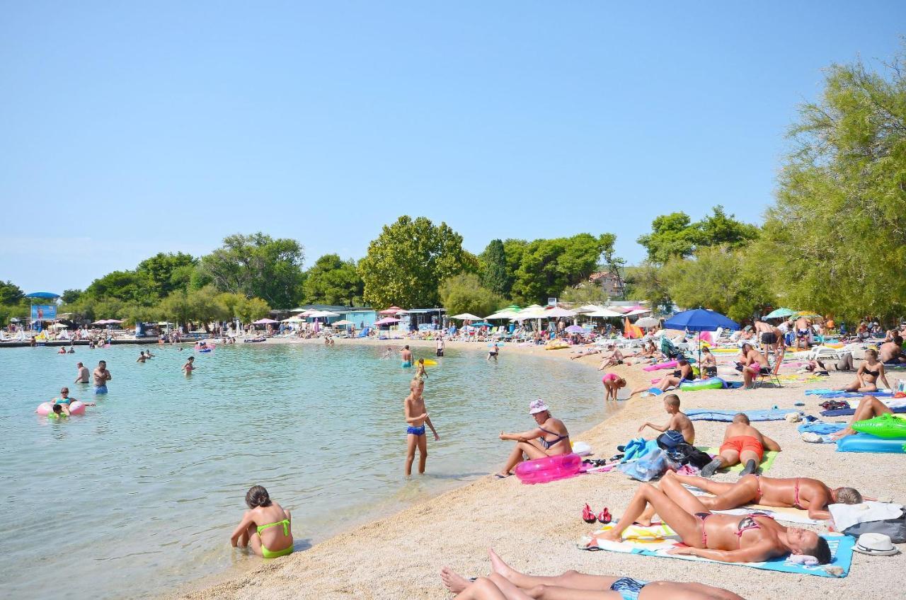 Apartments And Rooms Mladen Водице Екстериор снимка